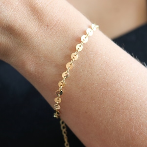 Gold coin Disc Bracelet, Gold Sequin Bracelet, coin bracelet, bridesmaid Bracelet Gift, Minimalist Disc Bracelet, Dainty Gold Bracelet