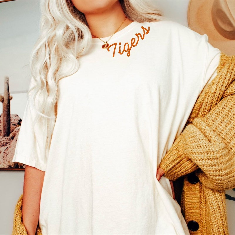 Shirt with Embroidery