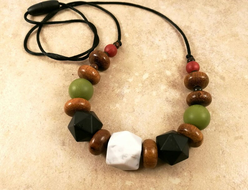 mum teething necklace