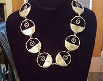 Circled silver-plated linked necklace
