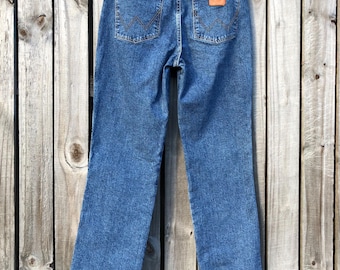 Wrangler Women’s Cowboy Cut Slim Fit Jeans Red&Gold Trim