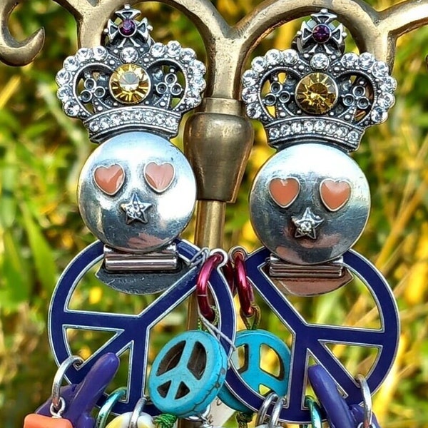 REMINISCENCE Clip On Boho Peace and Love Dangly Earrings Africa Queen collection signed Reminiscence French Designer