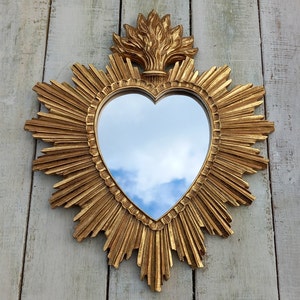 Miroir ex voto Miroir coeur flamboyant patine dorée Miroir coeur ex voto Miroir coeur flammé 30cm x 26cm Sacred Heart Mirror Coeur brulant image 9