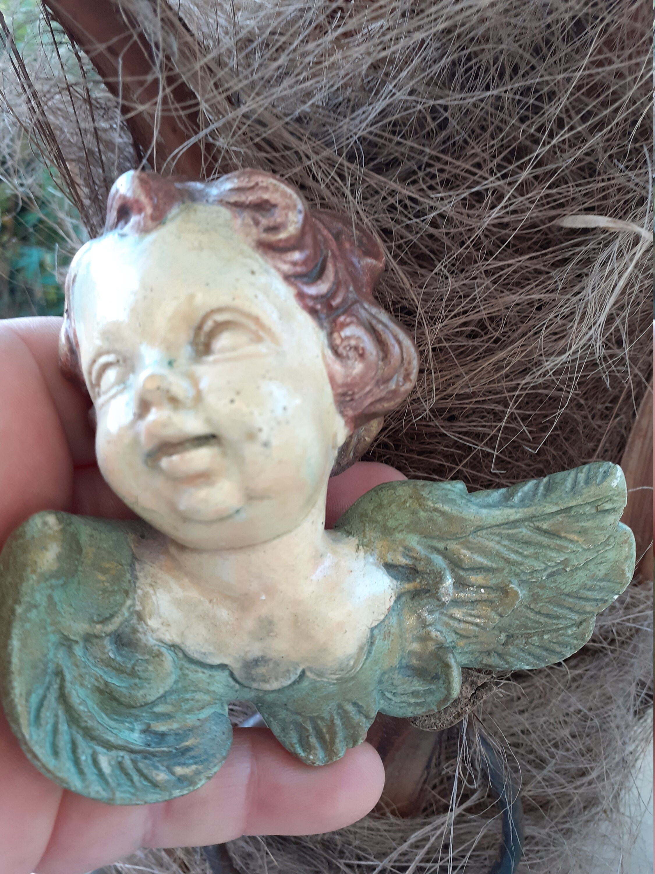 Ancien Ange d'église en Plâtre Polychromie Ancien Angelot à Suspendre Ornement Mural