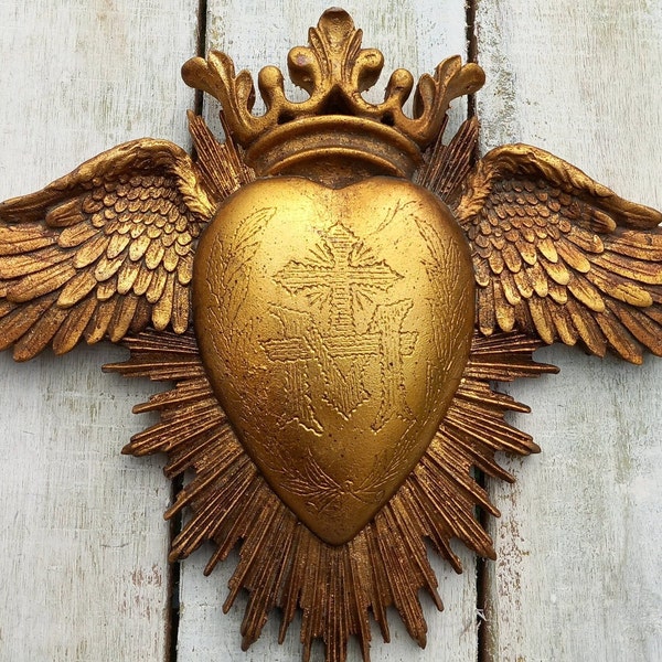 Coeur Ex Voto Ailes d'Ange Coeur Flammé avec Couronne Coeur Flamboyant ornement religieux ailes d'ange coeur sacré décoration murale