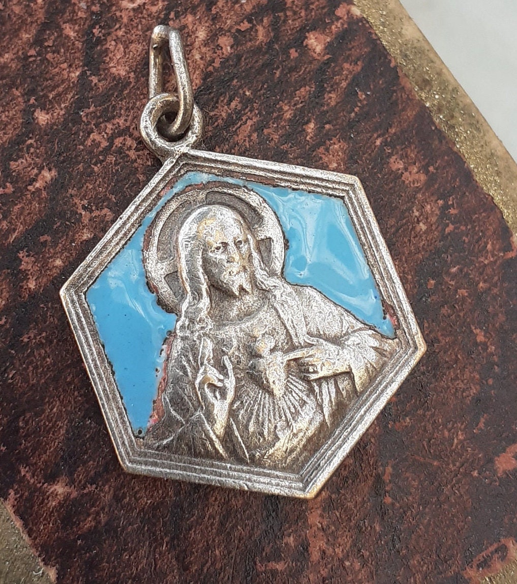 Ancienne Médaille Religieuse Argentée Email Bleu de Lourdes Ancienne Médaille Religieuse Coeur Sacré