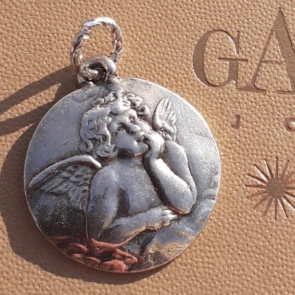 Cherub Medal signed GAS BIJOUX designer français Pendentif ange signé Gas Bijoux Pendentif argent ange gardien Cherub Medal