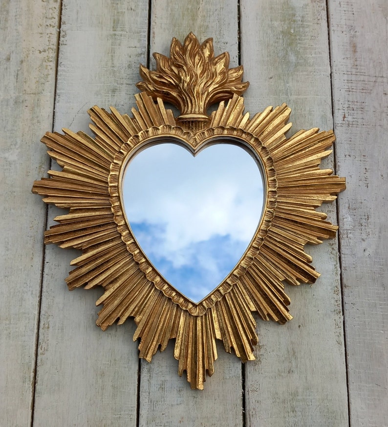 Miroir ex voto Miroir coeur flamboyant patine dorée Miroir coeur ex voto Miroir coeur flammé 30cm x 26cm Sacred Heart Mirror Coeur brulant image 8