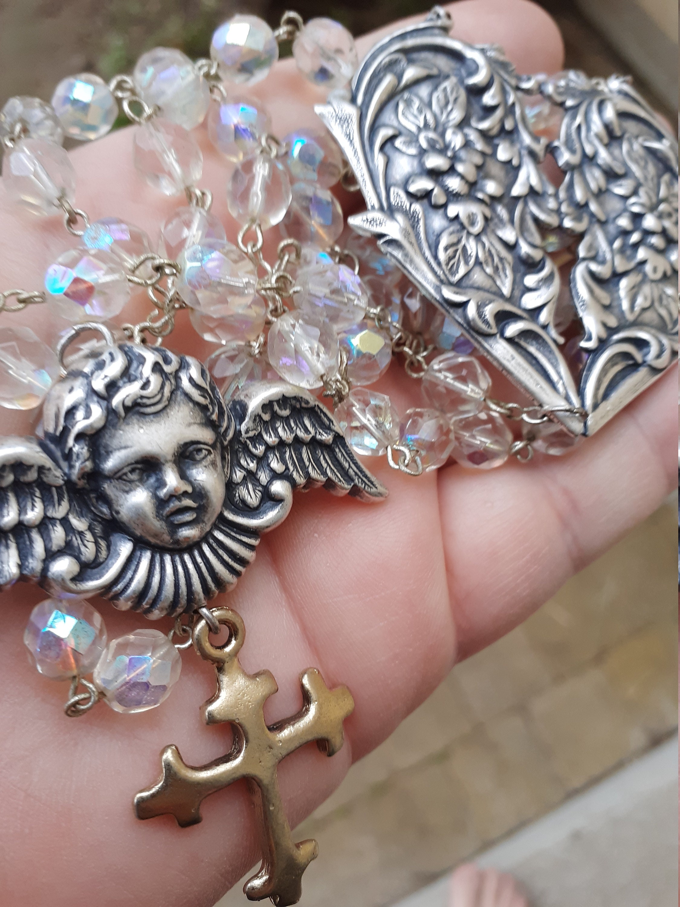 Superbe Collier Chapelet Rosaire Coeur de Marie Ange et Croix Goth Chapelet Perles en Verre Facetté 