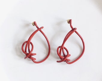 Spray paint contour knot earrings - statement contour knot earrings - spray paint knot statement earrings -  geometric statement earrings