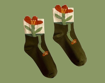 BLOOM fun floral art socks | daisy pattern socks | unique novelty socks | funky cotton socks | cute daisy flower socks | gift for her