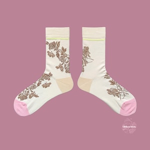 TEA ROSE Geometric Patterned Crew Socks | Beige Cotton Socks with Green Pattern