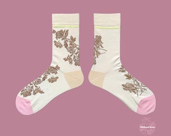 TEA ROSE Geometric Patterned Crew Socks | Beige Cotton Socks with Green Pattern