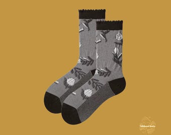 VINTAGE COQUETTE Embroidery Floral Crew Socks | Textured Crew Socks with Scalloped Edge | Dark Academia Aesthetic