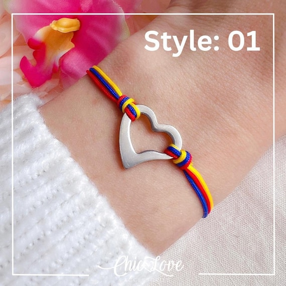 Colombian Flag Bracelet with Heart – Handmade Amulet with Love for Your Roots