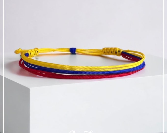 Colombian Flag Amulet – Handmade Unisex Bracelet to Honor Your Roots