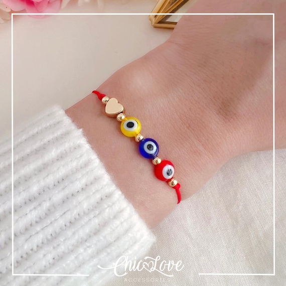 Colombian Soul – Red String Bracelet with Heart and Tricolor Evil Eyes