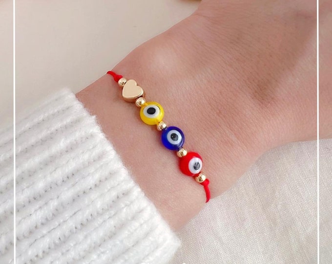 Colombian Soul – Red String Bracelet with Heart and Tricolor Evil Eyes