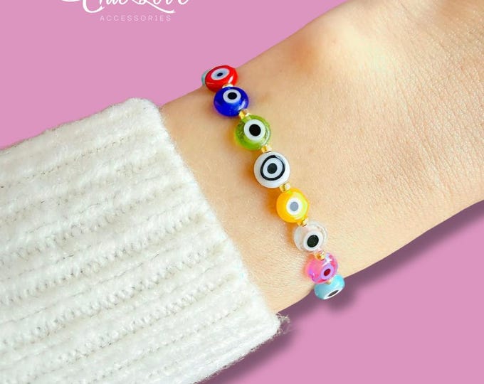 Vibrant Protection – Red String Amulet with Multicolor Evil Eyes