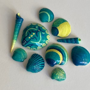 Hand-painted seashells - set of 10