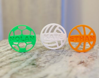 Etiquetas de bolsa de nombre personalizadas deportivas / Voleibol, Baloncesto, Béisbol, Fútbol / Etiquetas de bolsa / Llaveros personalizados / Impreso en 3D