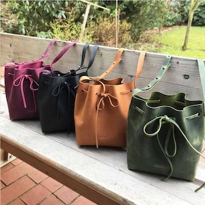 Ledertasche schwarz | grün | cognac | bordeaux lila Bucket Bag Damen Umhängetasche Beuteltasche minimal | Crossbody Bag Pull-Up Leder