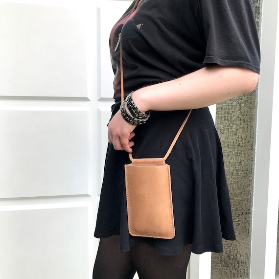 Cell Phone Bag to Wear Over the Shoulder Made of Beige Natural Vintage Leather With Money Compartment. Smartphone Crossbody Bag. Etsy Canada
