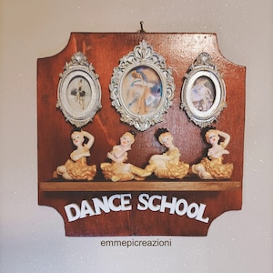 Tablette en bois en forme sur le thème de la danse classique