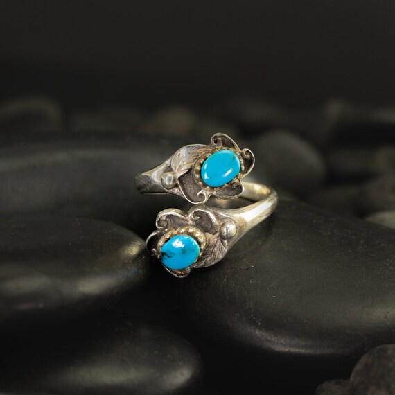 Adjustable Vintage Turquoise Ring - Native America