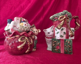 Vintage Fitz & Floyd Weihnachts-Zuckerdose & Sahnekännchen aus Keramik | Spielzeugtasche, Kätzchen, Geschenke