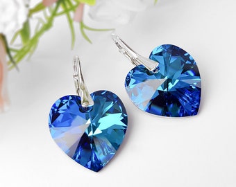 Boucles d’oreilles Swarovski, bermuda bleu, Délicat, Boucles d’oreilles de coeur, boucles d’oreilles bleues, cristal Swarovski, argent sterling, éléments Swarovski, cadeau