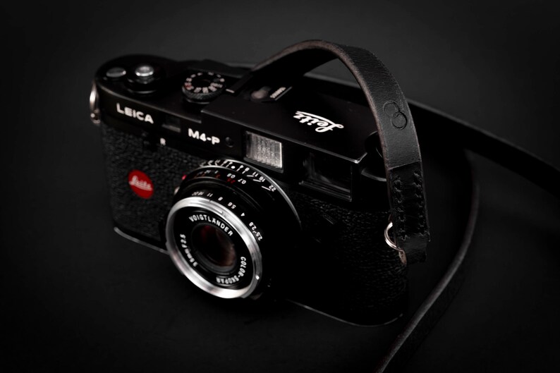 Leather camera strap Black Story