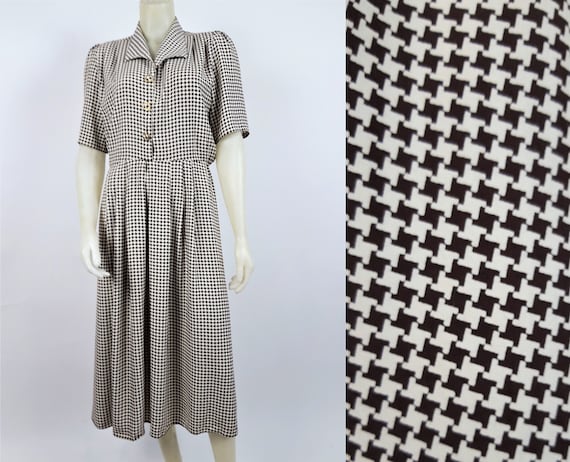 vintage 70s 80s midi pleated houndstooth dog tooth