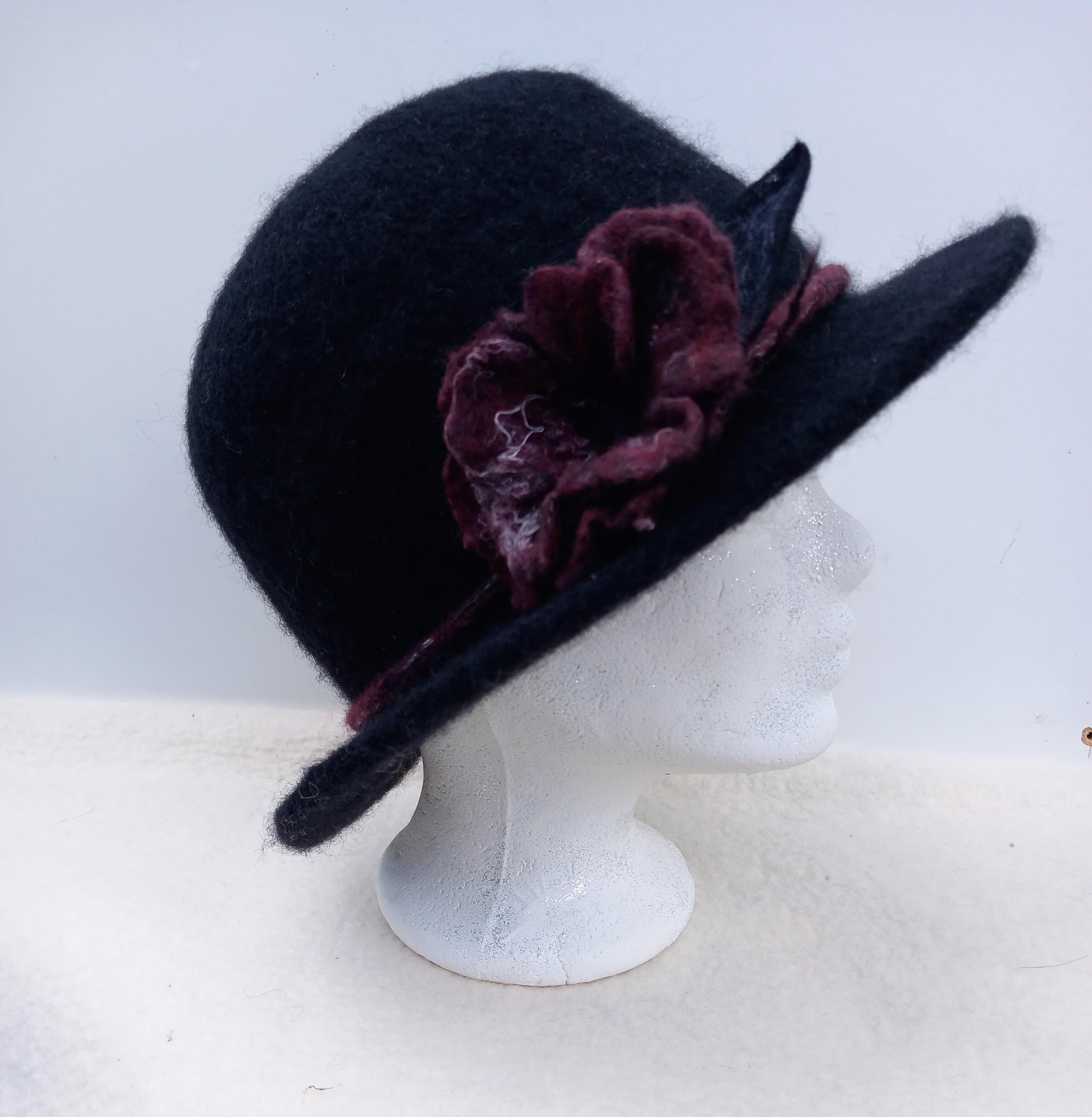 Elegant Hat in Black Knitted Felt With Hand-felted Felt  display picture 3