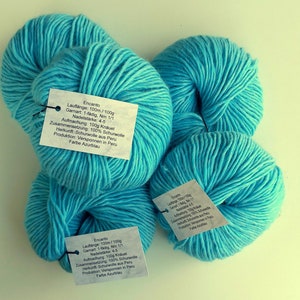 Encanto Azure Blue virgin wool from Peru, delicately mottled soft knitting wool
