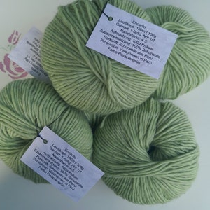 Encanto pistachio green virgin wool from Peru, delicately mottled soft knitting wool wick yarn