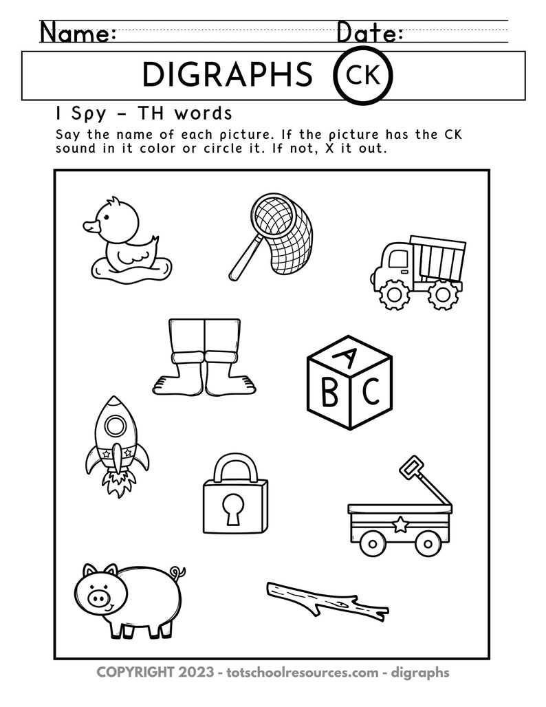 Pu&ograve; includere: Foglio di lavoro in bianco e nero con il titolo "DIGRAPHS (CK)" e istruzioni per dire il nome di ogni immagine e cerchiare quella che contiene il suono CK. Il foglio di lavoro include immagini di un'anatra, una rete, un camion ribaltabile, stivali, un blocco, un razzo, un lucchetto, un carrello, un maiale e un bastone.