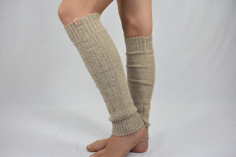 Jambières tricotées pour femmes Jambières en alpaga Chaussettes longues chaudes en laine Chaussettes de danse tricotées Jambières en laine tricotées Chaussettes de yoga flip flop image 1