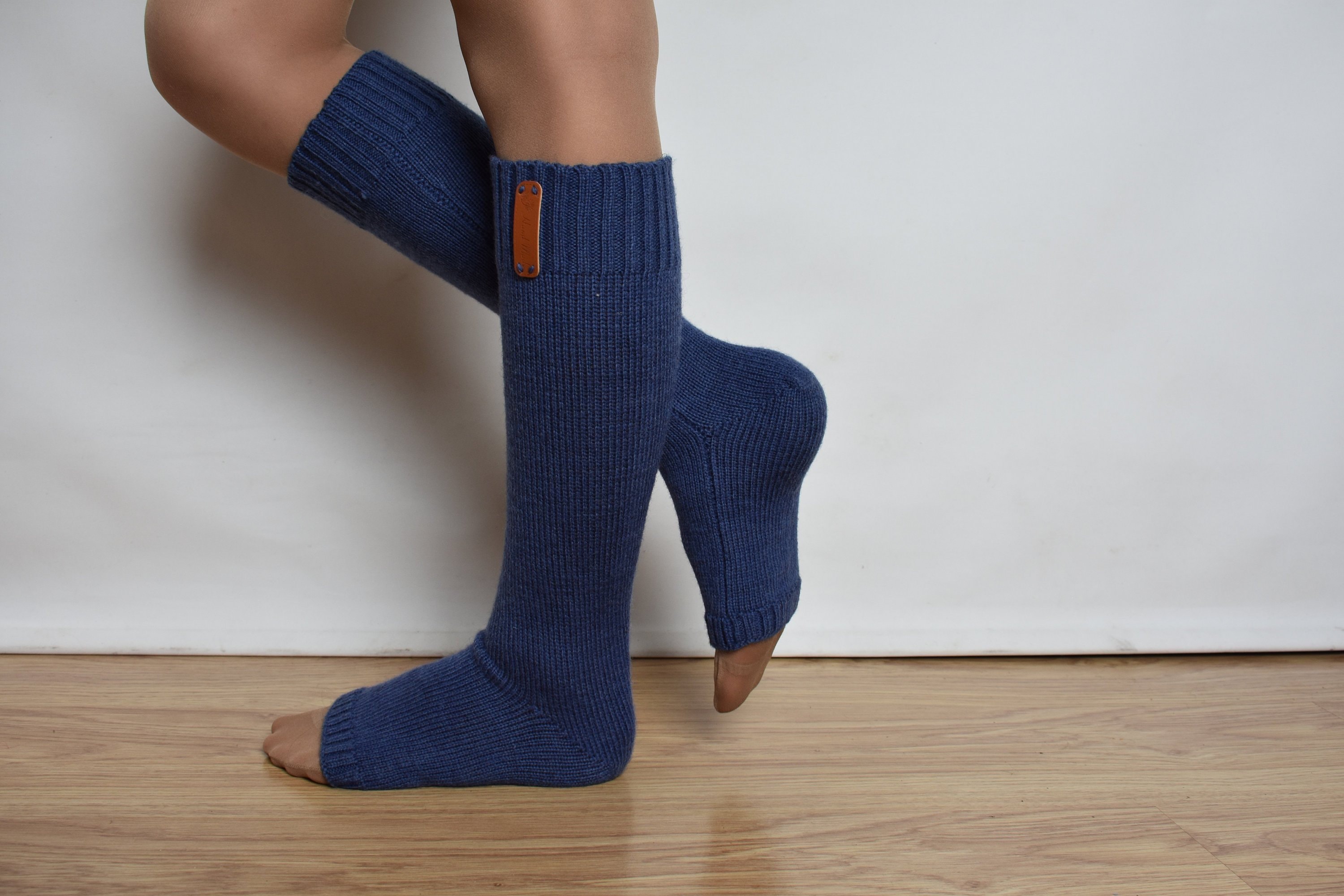 Super Comfortable Toeless Socks-2 Pairs Perfect Yoga Socks, Dance Socks,  Exercise Socks, Pedicure Socks, and More 