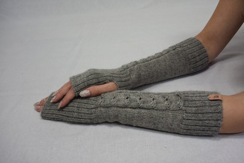 Chauffe-bras tricotés en alpaga pour femmes Mitaines longues sans doigts en alpaga Gants dhiver en laine tricotée Chauffe-poignets chauds Chauffe-bras en laine image 1