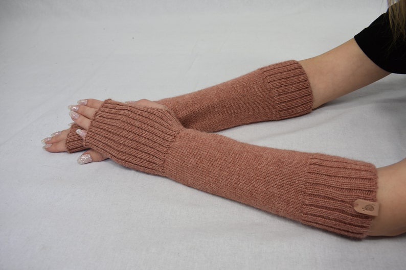 Gestrickte Alpaka Handstulpen für Frauen Wolle lange Armstulpen Fingerlose Stulpen Winter Handschuhe Warme Pulswärmer Alpaka Stulpen weiß schwarz Bild 5