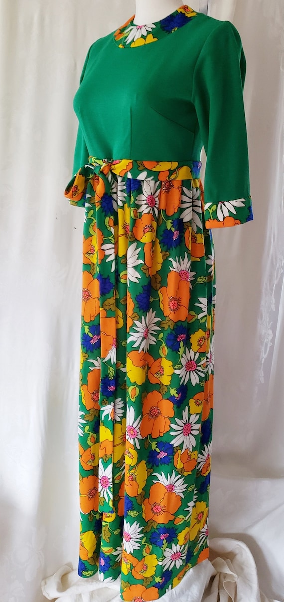 FLOWER POWER 1970's Long Dress