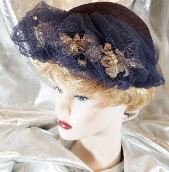 1930's-40's Flower & Netting Fancy Hat