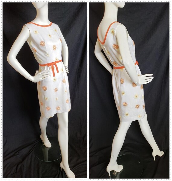 1960's Flower-Power Wiggle-Dress