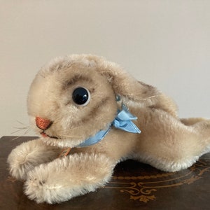 Steiff original laying rabbit 231200