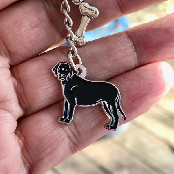 Labrador Retriever (black) enamel keychain