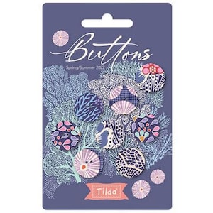 COTTON BEACH - Tilda Buttons - 17mm - 8 pieces - Tilda Fabric Buttons - Sold Per Card