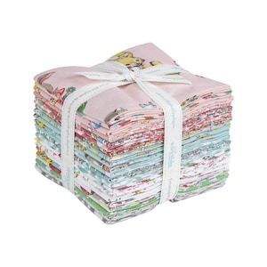 EASTER PARADE 21 Fat Quarter Bundle - Vintage Animals - Spring - Lindsay Wilkes - 100% cotton quilting fabric bundle - Riley Blake Designs