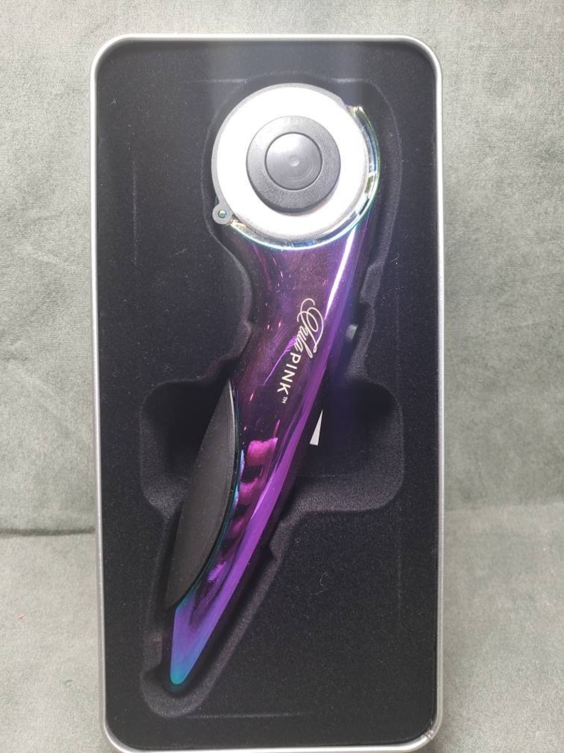 Tula Pink Hardware Rotary Cutter 45mm new in box