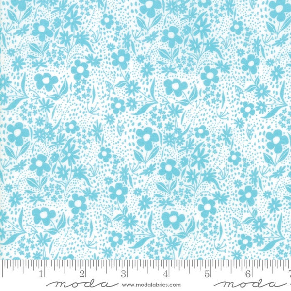 FARM CHARM - Flower Sack - Cloud Pond - Gingiber - 100% cotton quilting fabric - Moda Fabric